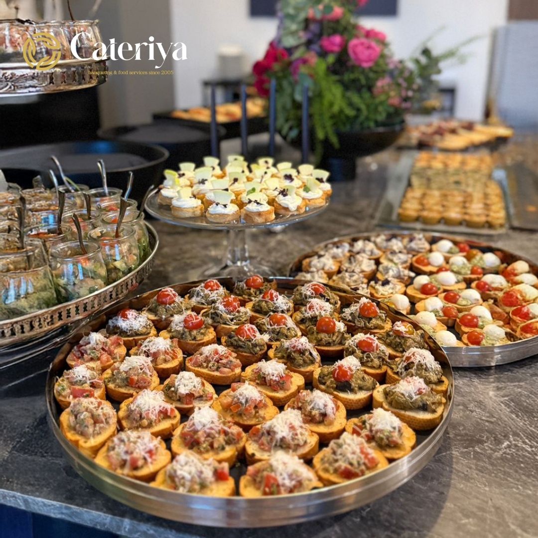 Buffet Lunch with Two Coffee Breaks by Cateriya